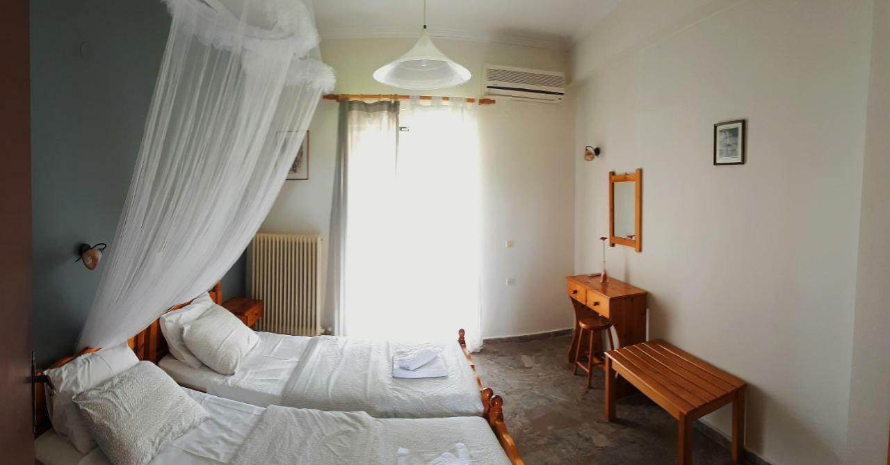 Antzela Sidari (Corfu)